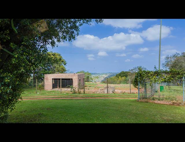 1,300M² VACANT LAND FOR SALE IN FOREST HILLS